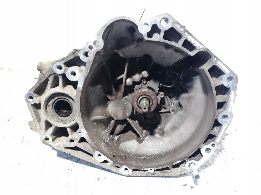 фото №12, Suzuki sx4 механічна 5-ступенева коробка передач передач 1.6 vvt бензин 79kw 107 hp