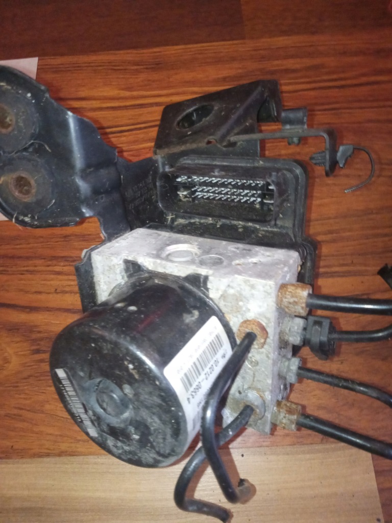 Купити Насос блок керування abs jaguar xf 4.2 8x23-2c405-fd