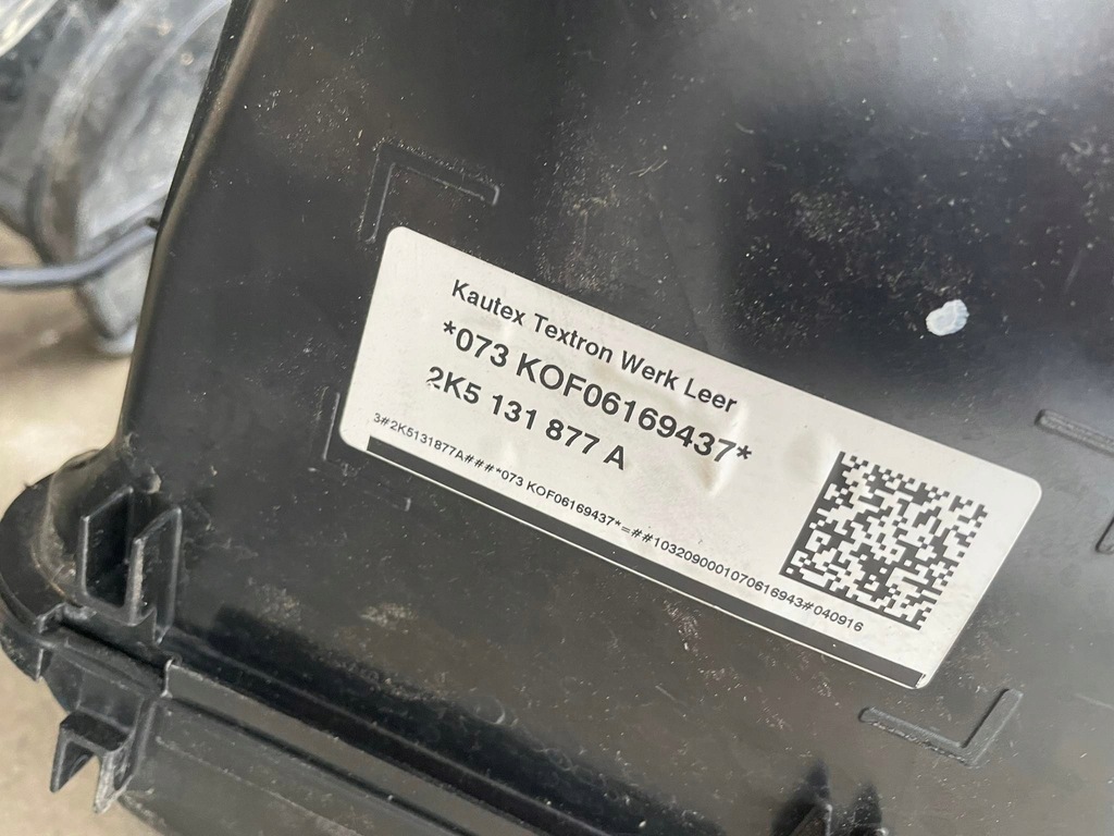 фото №8, Vw caddy 2k5 бак bak adblue 2k5131877a