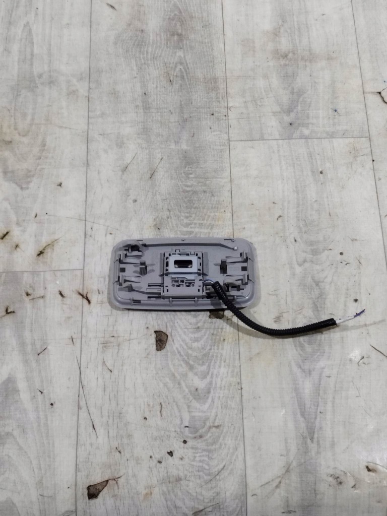 фото №3, Toyota hilux viii 2021 лампа внутренняя