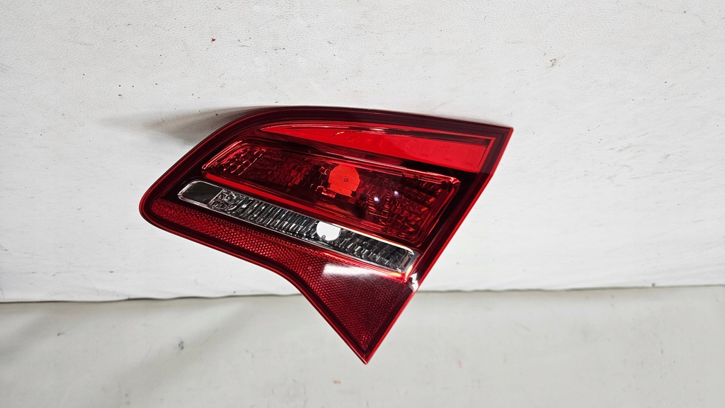 фото №1, Лампа задня задня права opel meriva b 21628003