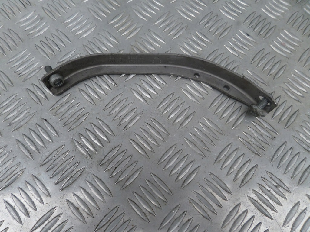 фото №1, Кронштейн колектор vw passat b8 05l129728b