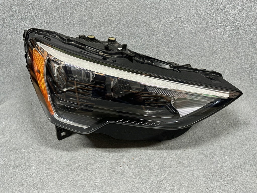 фото №1, Лампа audi q3 full led usa комплектна права 83a941012b