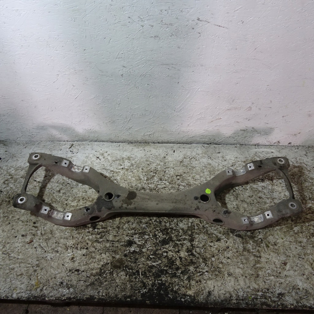 фото №1, Audi q7 4l кронштейн задній балка 7l8512369