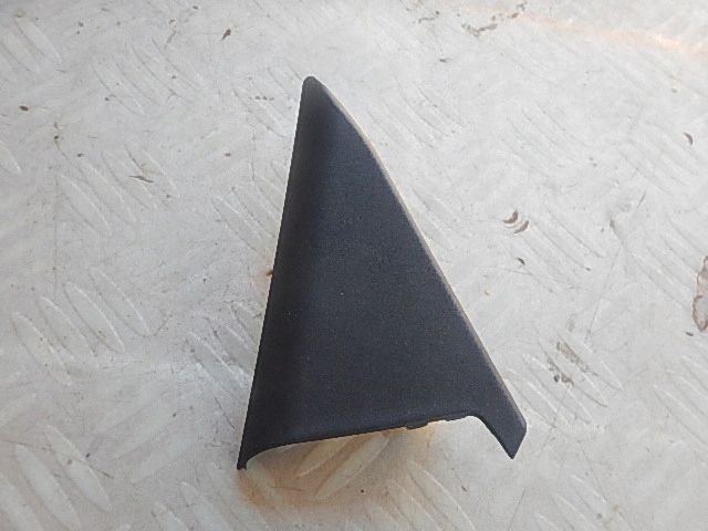 фото №5, Kia ceed i 06- треугольник защита na дверь правый задняя