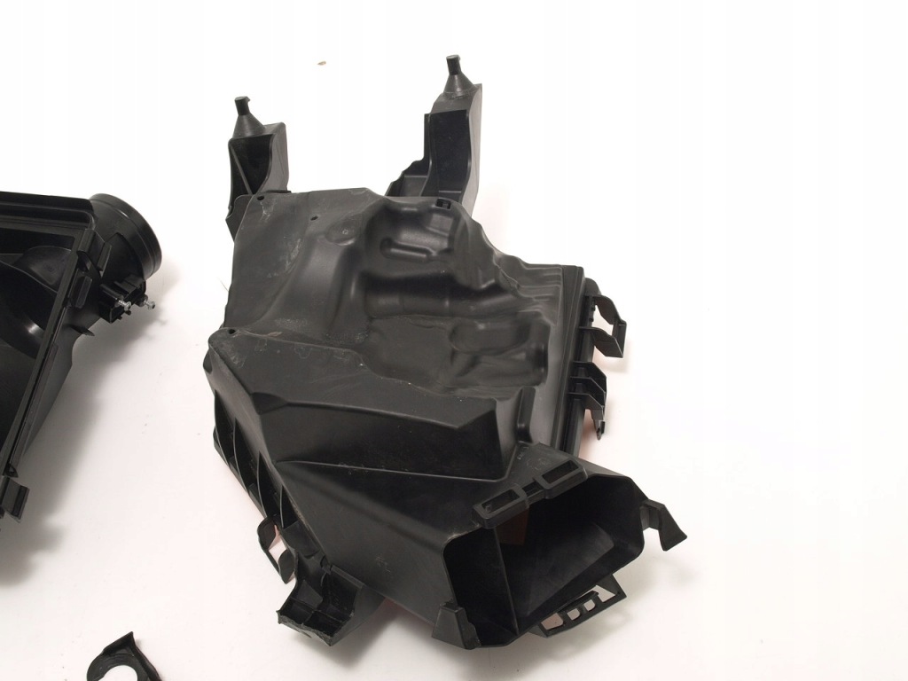 фото №8, Bmw корпус фільтра повітря 8472015