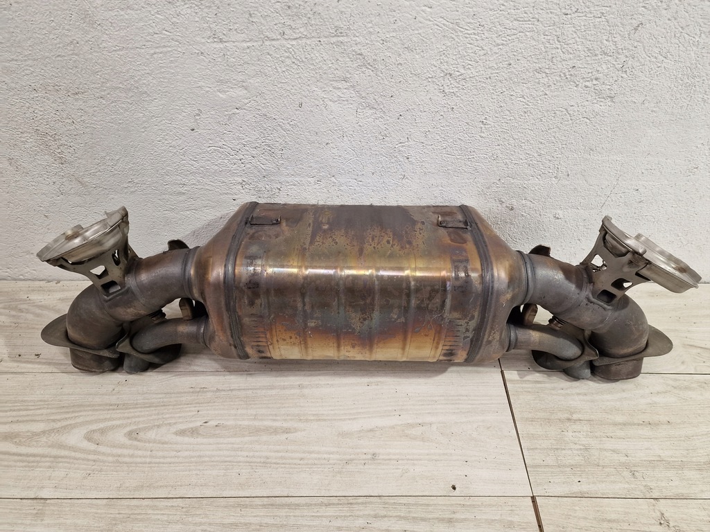 фото №9, Porsche 911 turbo s 992 гаситель выхлоп 992251057b