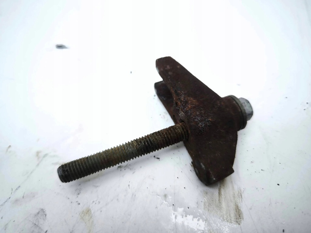 фото №6, Chrysler grand voyager v 2011 комплект кронштейн / крепления форсунки