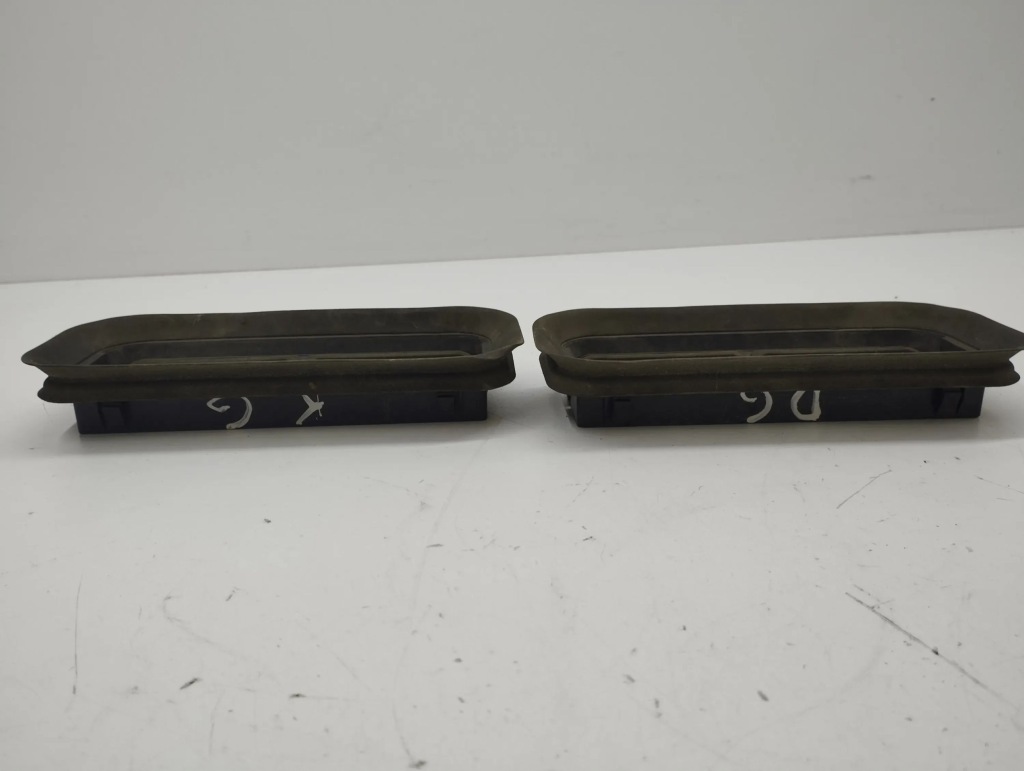 Bentley flying spur решётка вентиляционная 2005 3d0819465b с Разборки