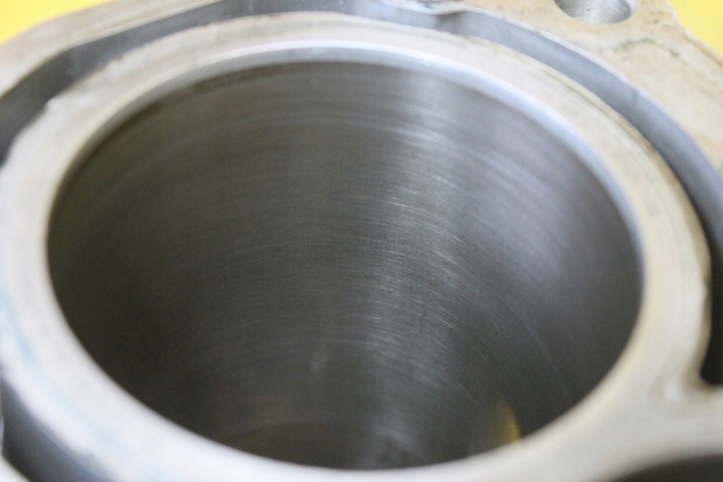 фото №7, Блок двигуна fabia iii 1.0 mpi chy 04c103023