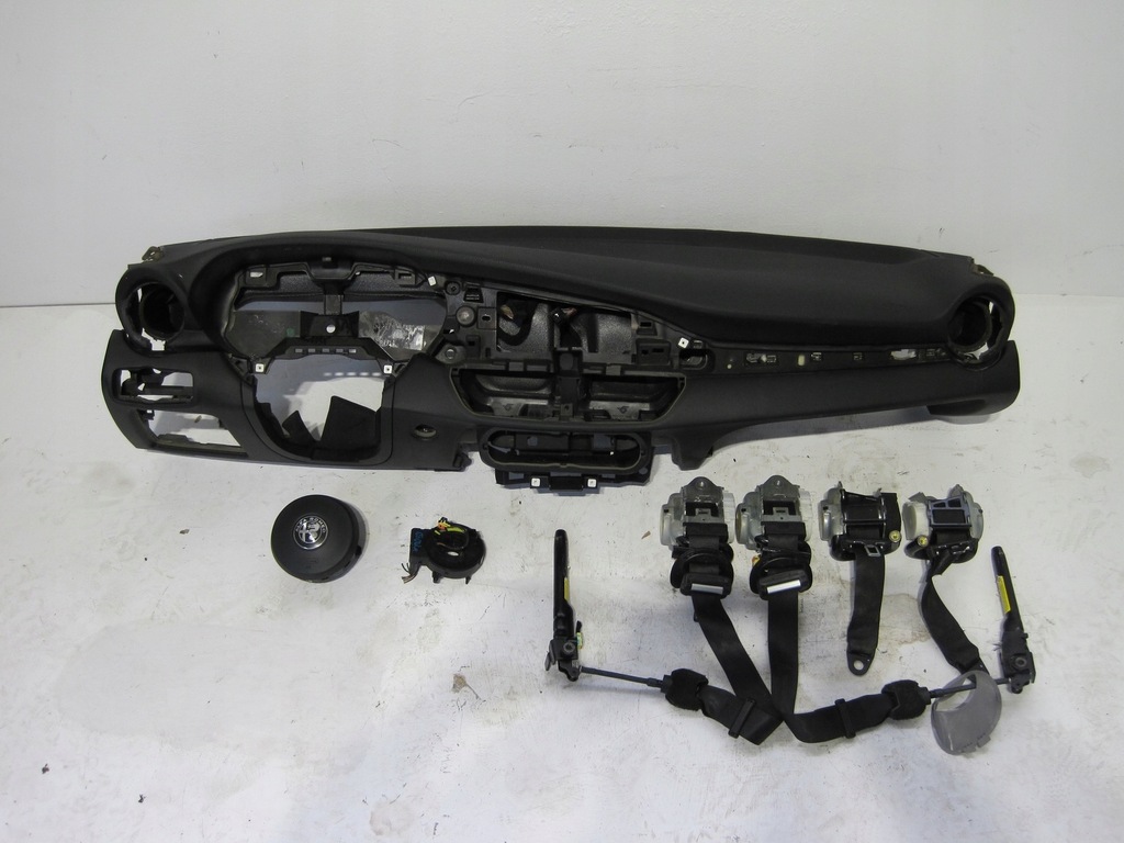 фото №1, Консоль pulpit панель приладів alfa romeo giulia