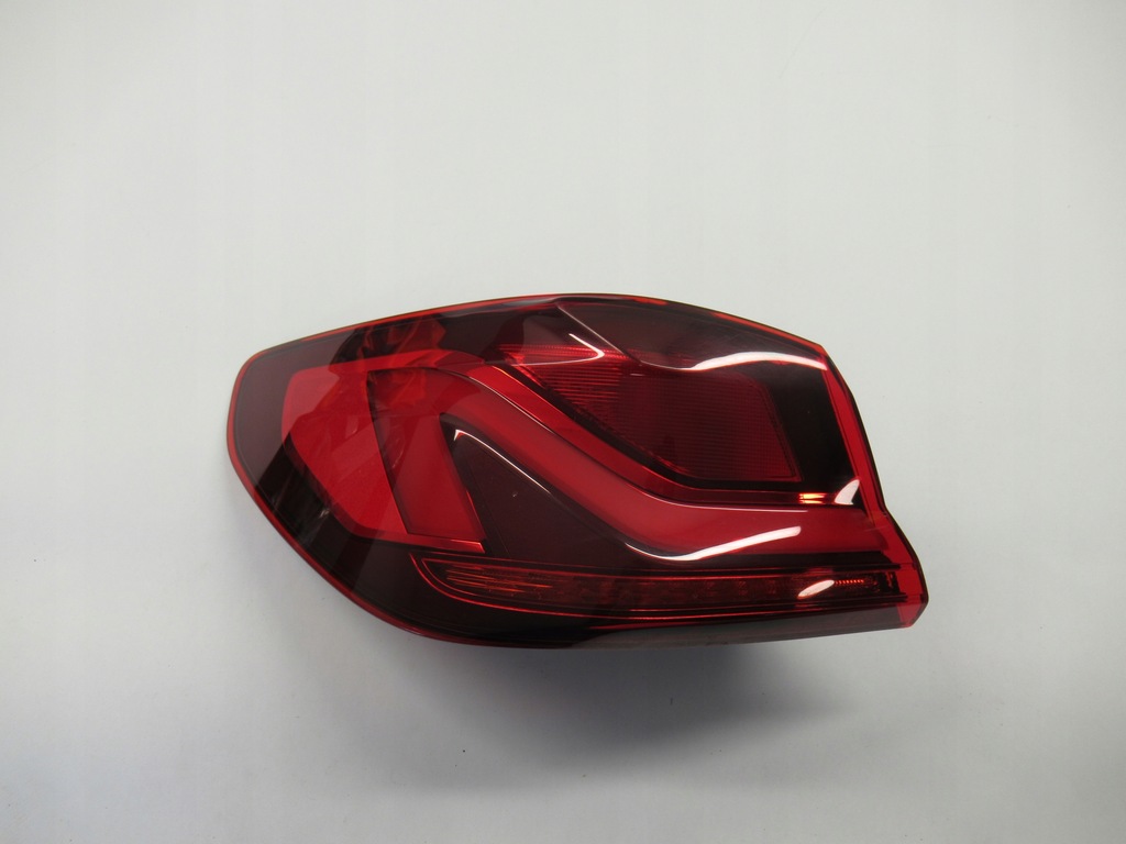 фото №1, Bmw 1 f40 лампа левая задняя 7450643