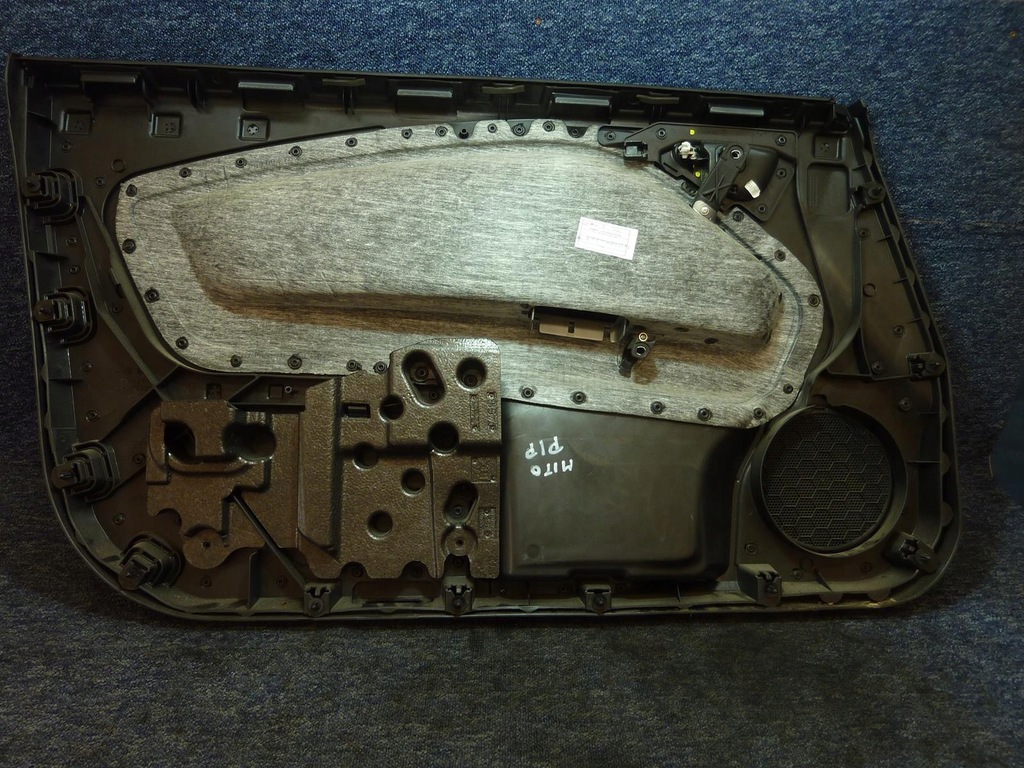 фото №7, Обшивка оббивка двері alfa romeo mito 08- правий