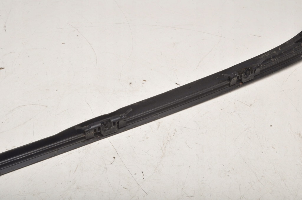 фото №8, Volvo s60 ii v60 молдинг стекло передней лобовое 30753985 левая