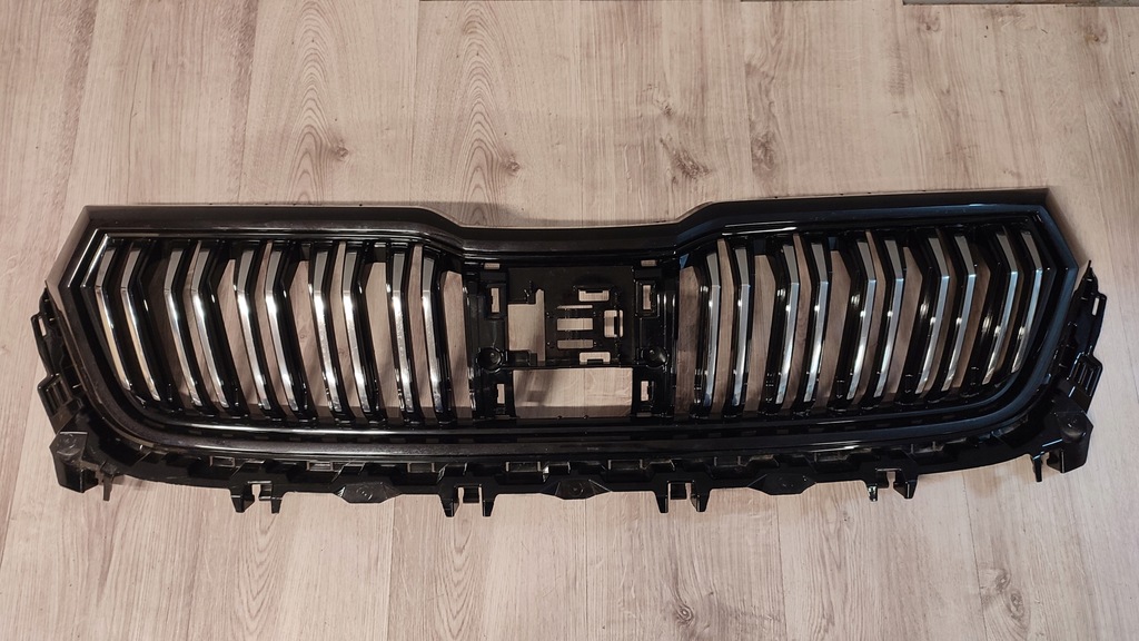 фото №1, Skoda kodiaq lift 565 решётка радиатора решётка радиатора радиатора