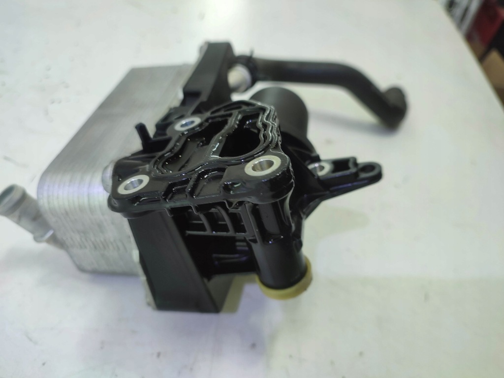 фото №5, Mercedes w246 w176 w117 радіатор оливи коробки передач a2465010101