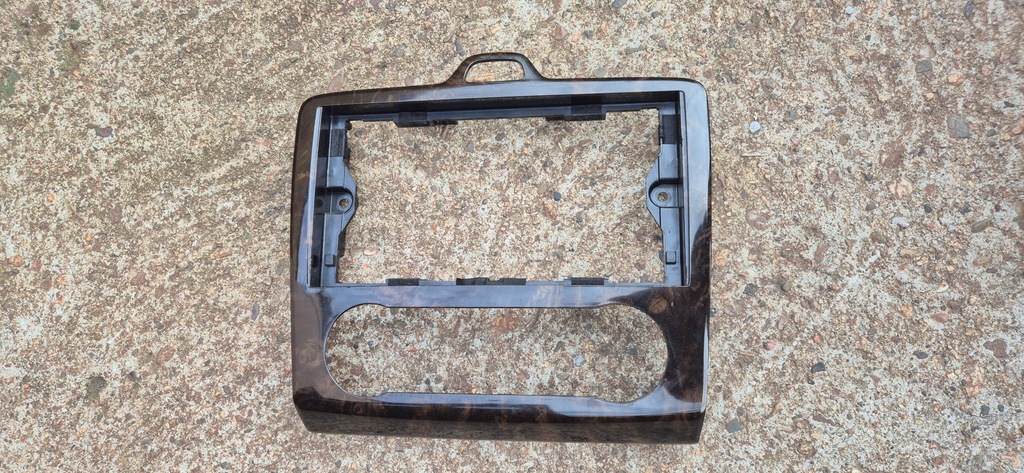 фото №1, Рамка радио ford focus mk2 drewno