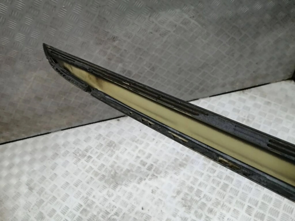 Opel adam rocks молдинг дверь левая 13444853 в Украине