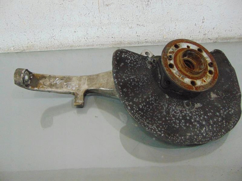 Купить Ступица поворотный кулак левый перед ml w166 1663320901