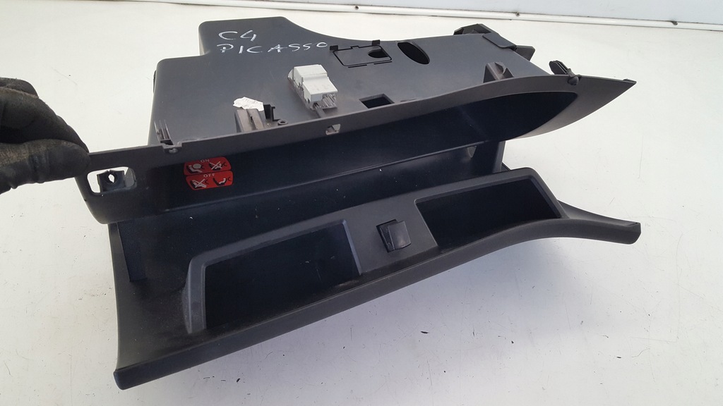 фото №4, Бардачок пассажира 9654110577 citroen c4 picasso
