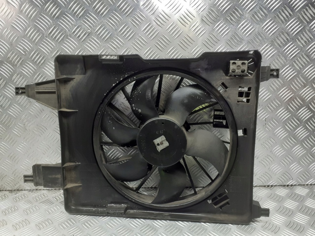 Купить Вентилятор радиатора renault megane 2 1.5 dci 8200151461
