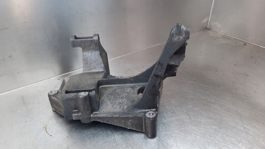 Кронштейн генератора 98ff-10239-be ford focus mk1 1.8 tddi в Украине