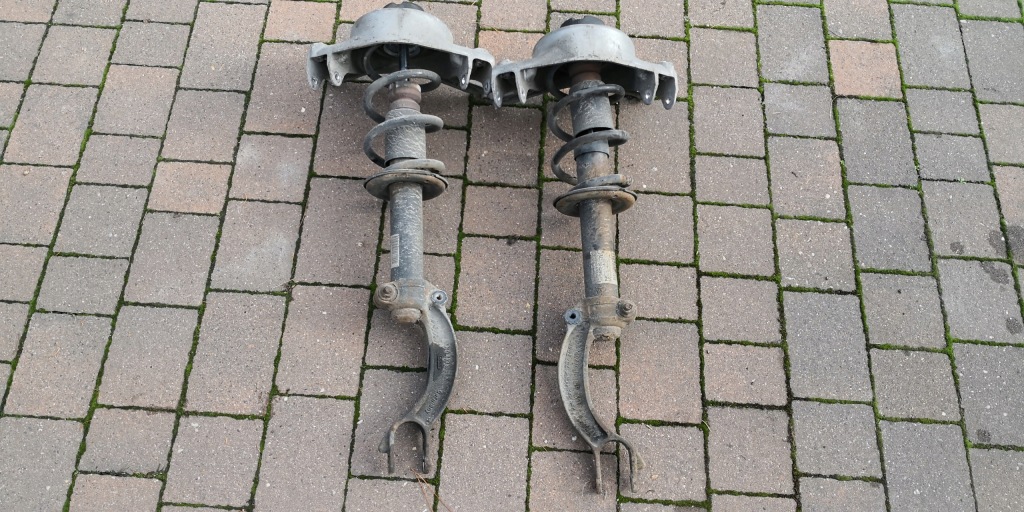фото №1, Audi a5 a4 b8 2.0 tdi амортизаторы перед 8t0413031af
