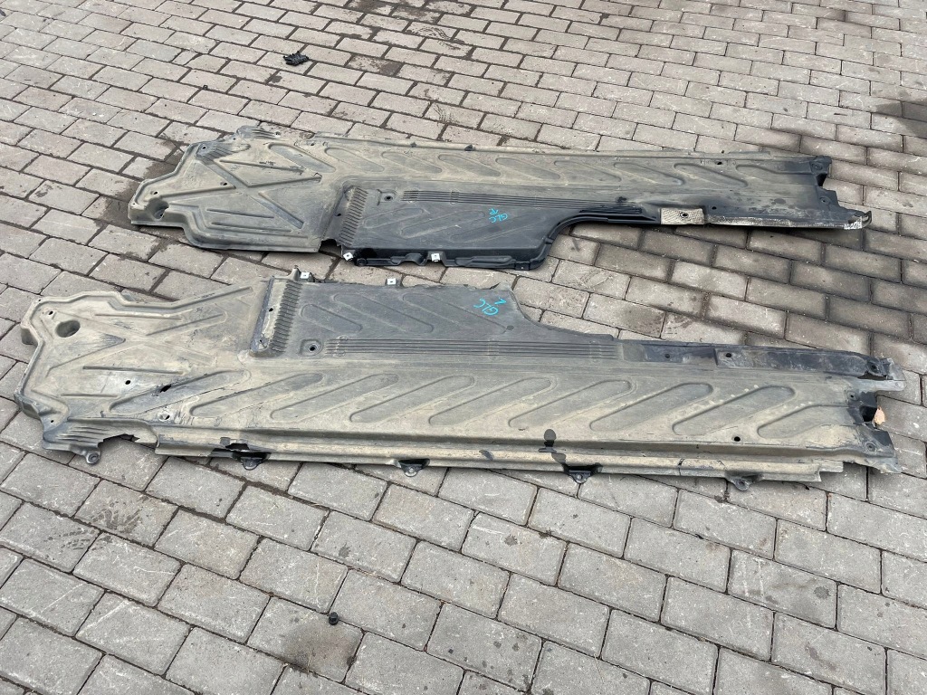 Купить Mercedes glc w253 накладка подвеска левая правая