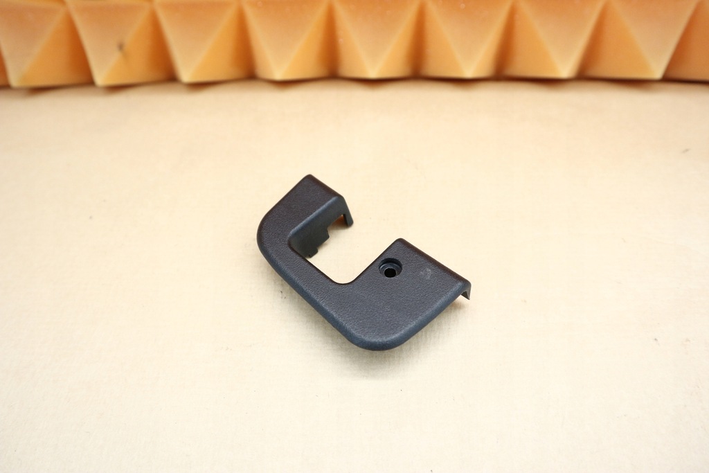 фото №1, Mercedes clc w203 w209 r171 захист накладка замка двері права a2037230224