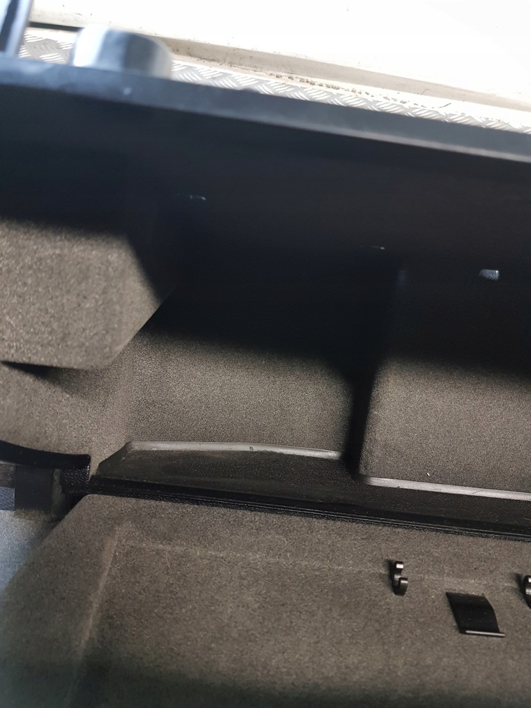 фото №10, Бардачок пассажира 8p1857035 audi a3 8p 04r- eu