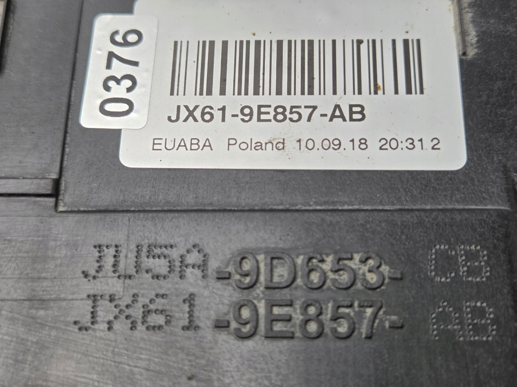 фото №14, Фильтр угольный оригинал ju5a-9d656 ford puma ii mk2 jx61-9e857