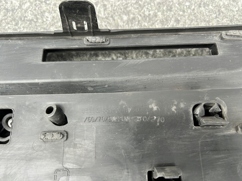 фото №10, Решётка бампера перед toyota camry viii lift 53113-33120