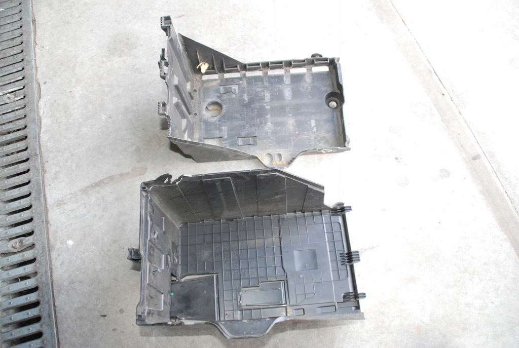 фото №5, Citroen c4 ii ds4 корпус коробка аккумулятор