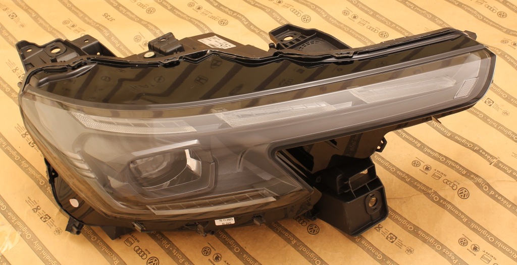 фото №1, Alfa romeo junior 24+ лампа перед full led high комплектна idealna 50572572