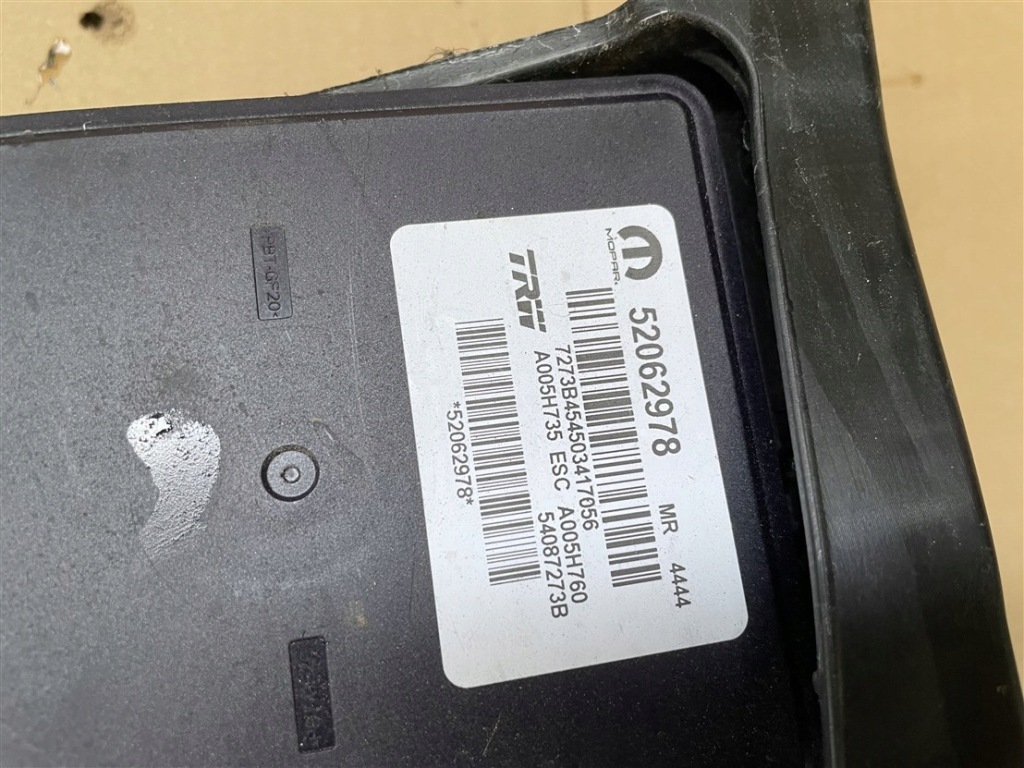 фото №4, Насос блок керування abs esp привід перед 2wd 52062978 jeep renegade 14-18r 2017r