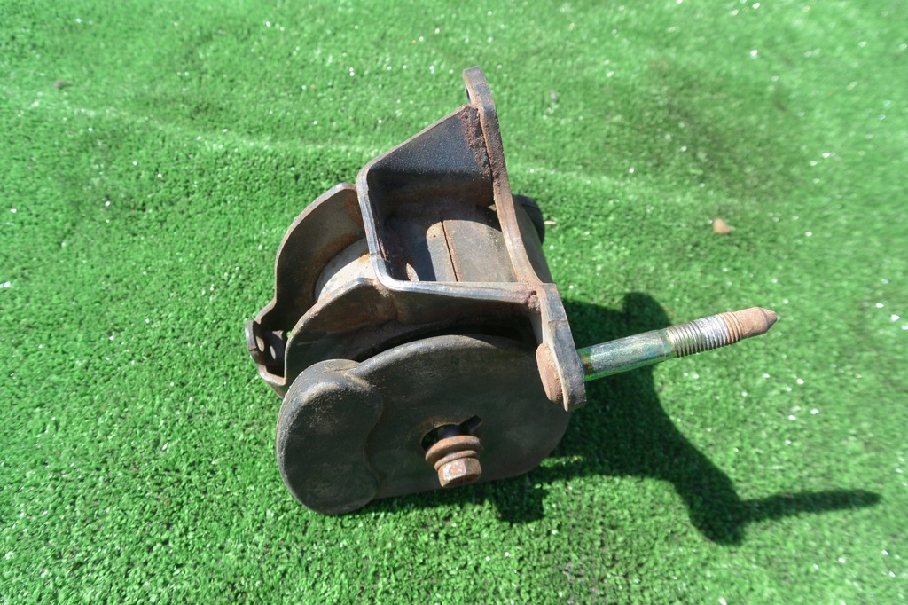 фото №6, Подушка двигателя правая nissan maxima a33 qx