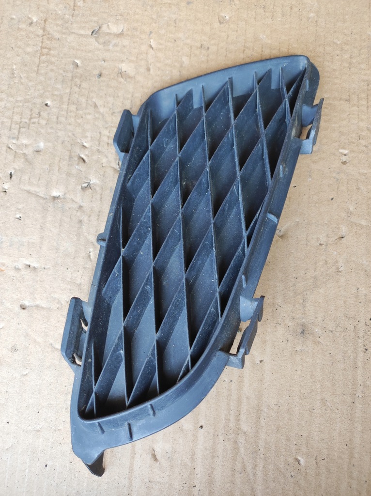 фото №5, Решётка бампера правый перед mazda 6 gj6a50c11