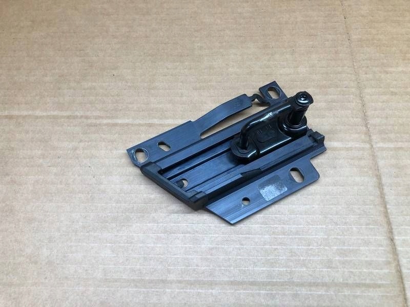 Купити Audi оригінальний номер 8w0823186c ригель капота