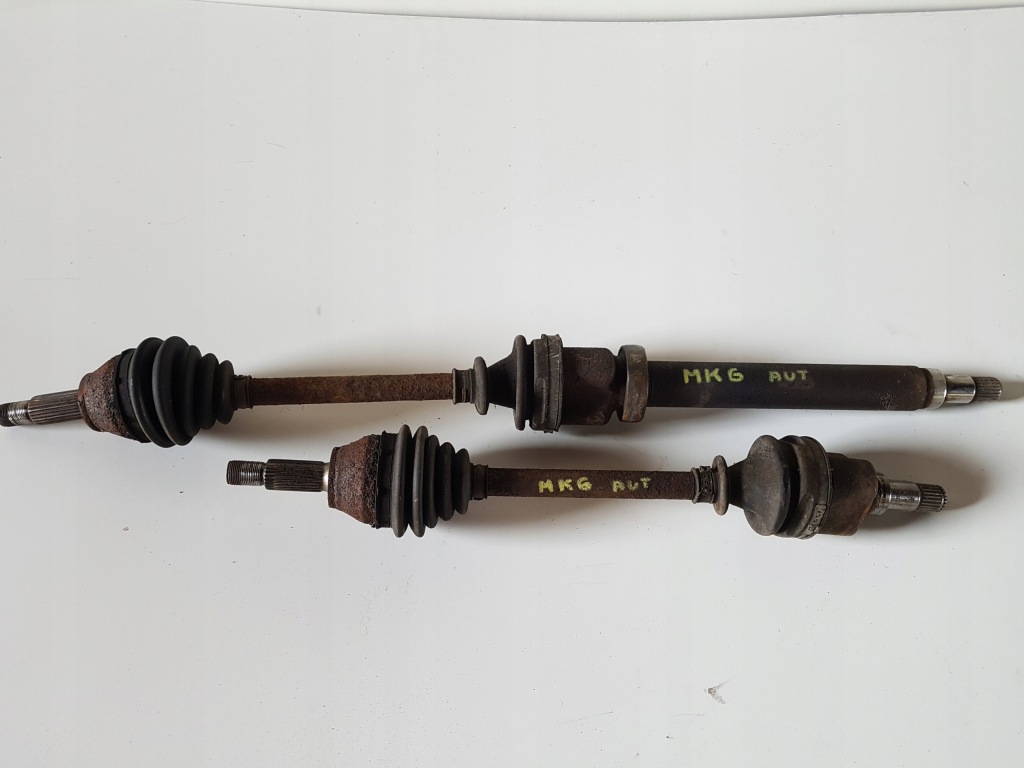 Купити Привідний вал права довга напівавтомат 1.4 ford fiesta mk6