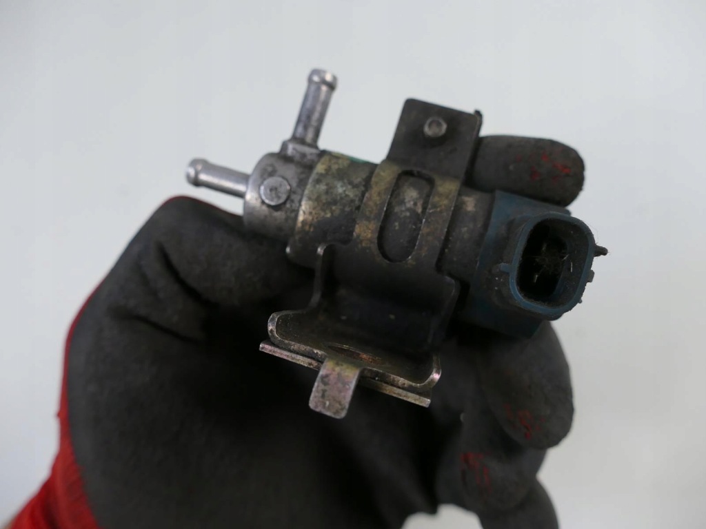 фото №9, Toyota mr2 клапан вакуумa 25860-88381