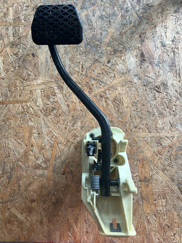 фото №1, Педаль тормоза bmw 7 f01 6775368