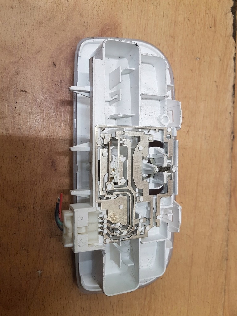 фото №3, Лампа освещение салона renault megane iii