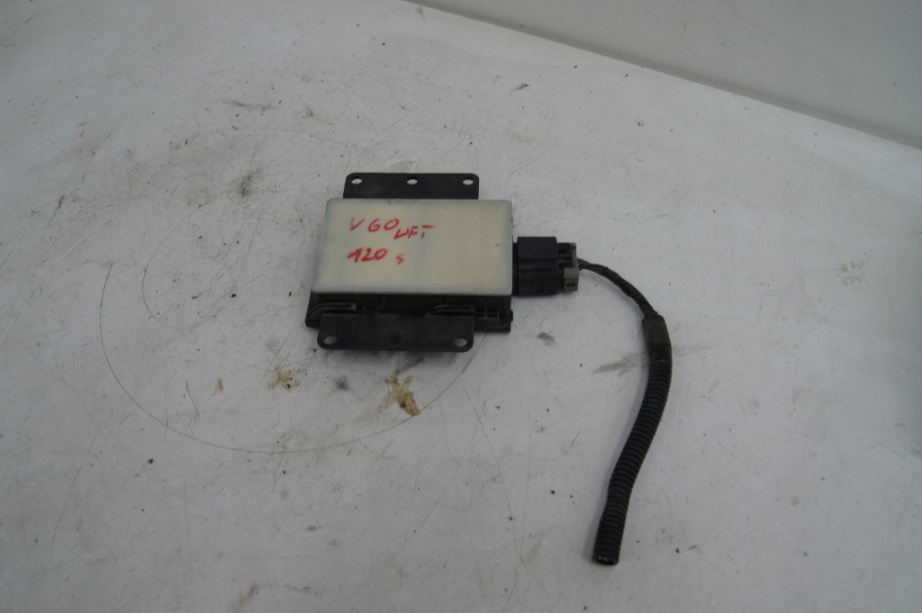 Купить Volvo v40 ii модуль радар мертвого pola 31429893