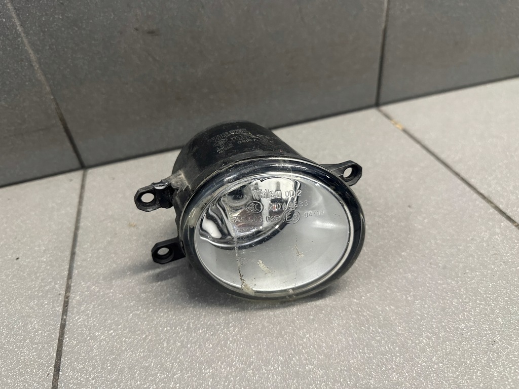 фото №1, Протитуманна фара правий перед toyota 81210-0d041