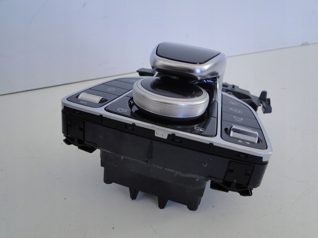 фото №12, Mercedes c klasa 205 w205 панель idrive a2059006247