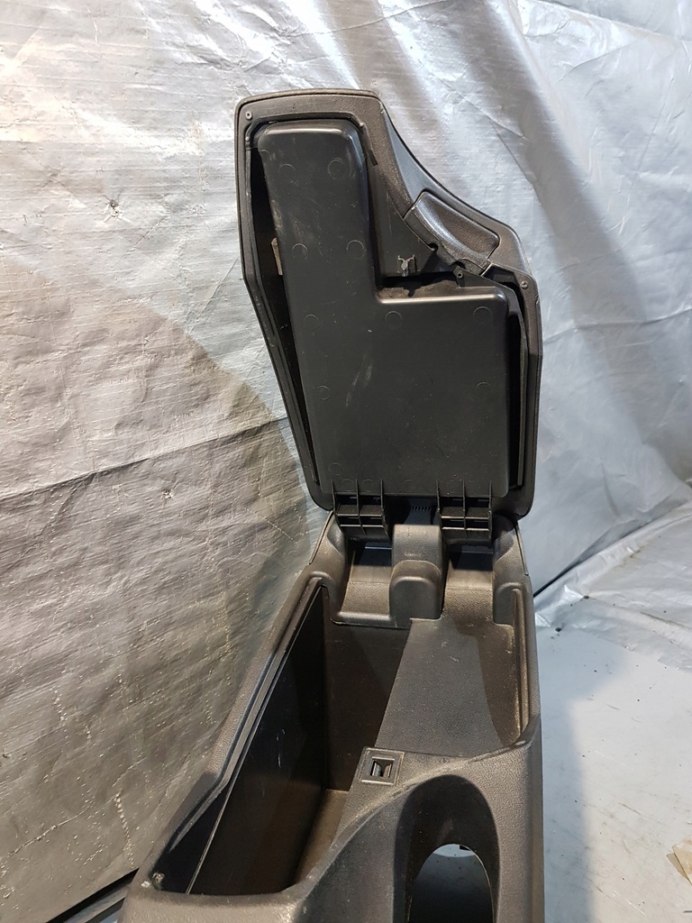 фото №7, Підлокітник тунель середній seat altea 5p0864251b