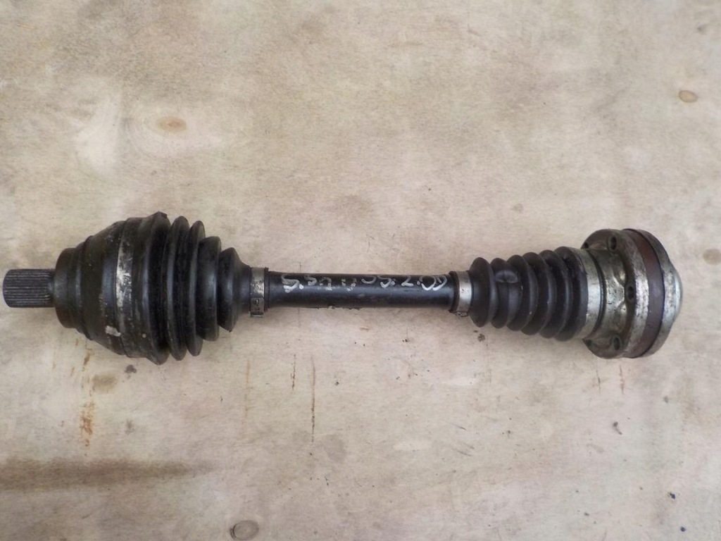 фото №1, Привідний вал ліва skoda superb iii 2.0 d