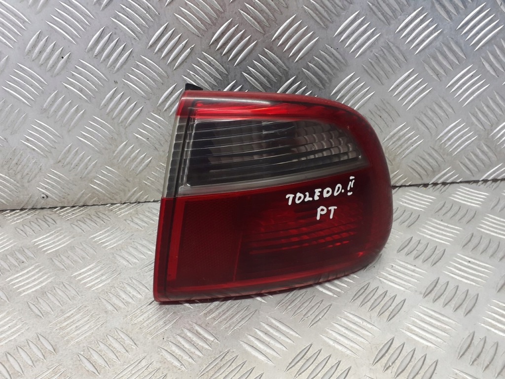 фото №1, Лампа права задня seat toledo ii 1.9 tdi 1m5945096