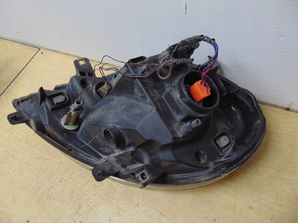 фото №10, Лампа права перед opel vivaro lift 2006- europa