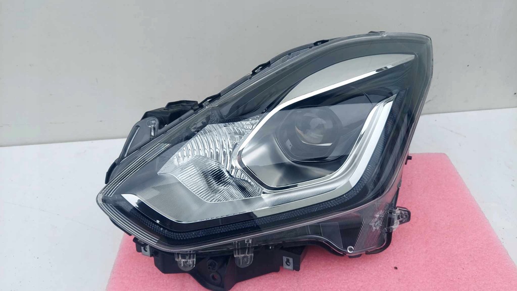 фото №7, Suzuki swift mk8 лампа ліва перед передня full led 2214